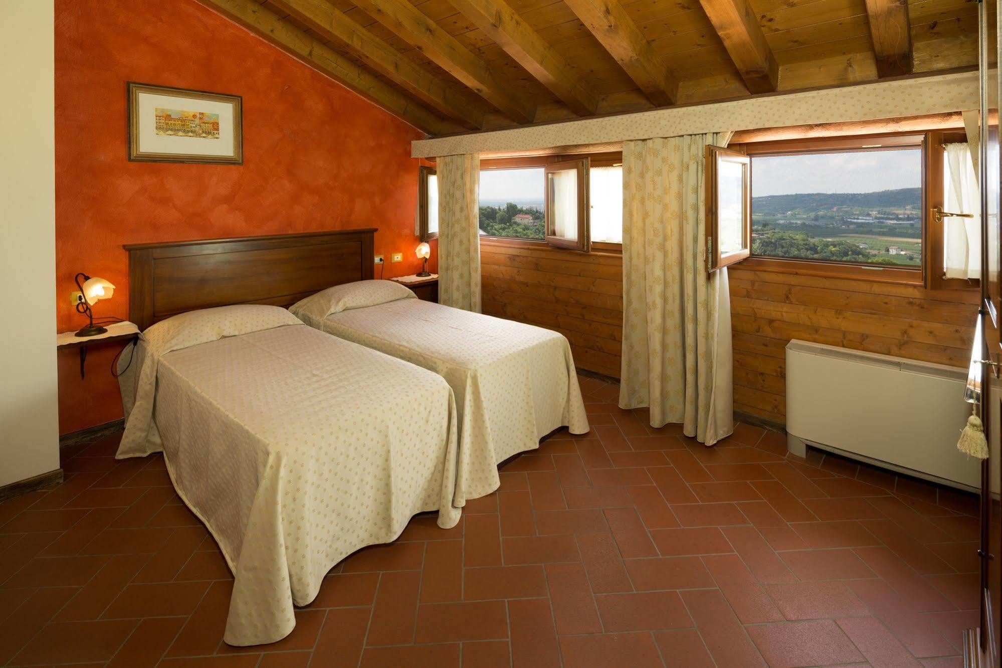 Agriturismo Casa Rosa Верона Екстер'єр фото